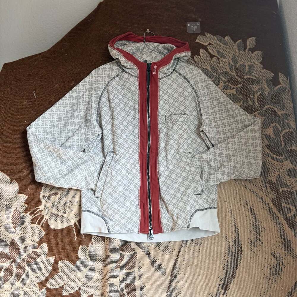 Rise Zip Up Hoodie Size M